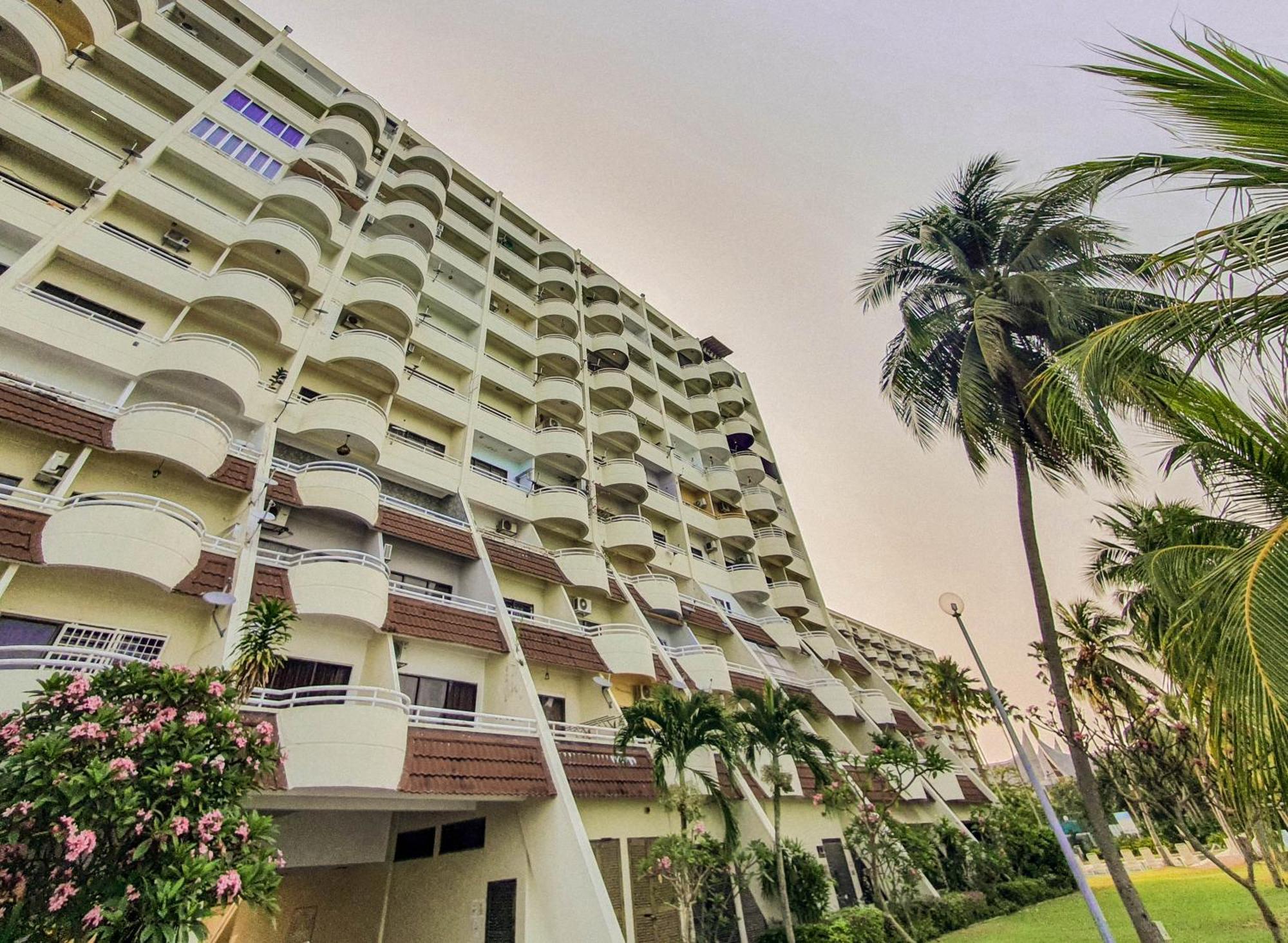 'Newly Refurbished' 'Sunny Seaview' At Regency With 2 Carpark By Shine Stay Port Dickson Buitenkant foto