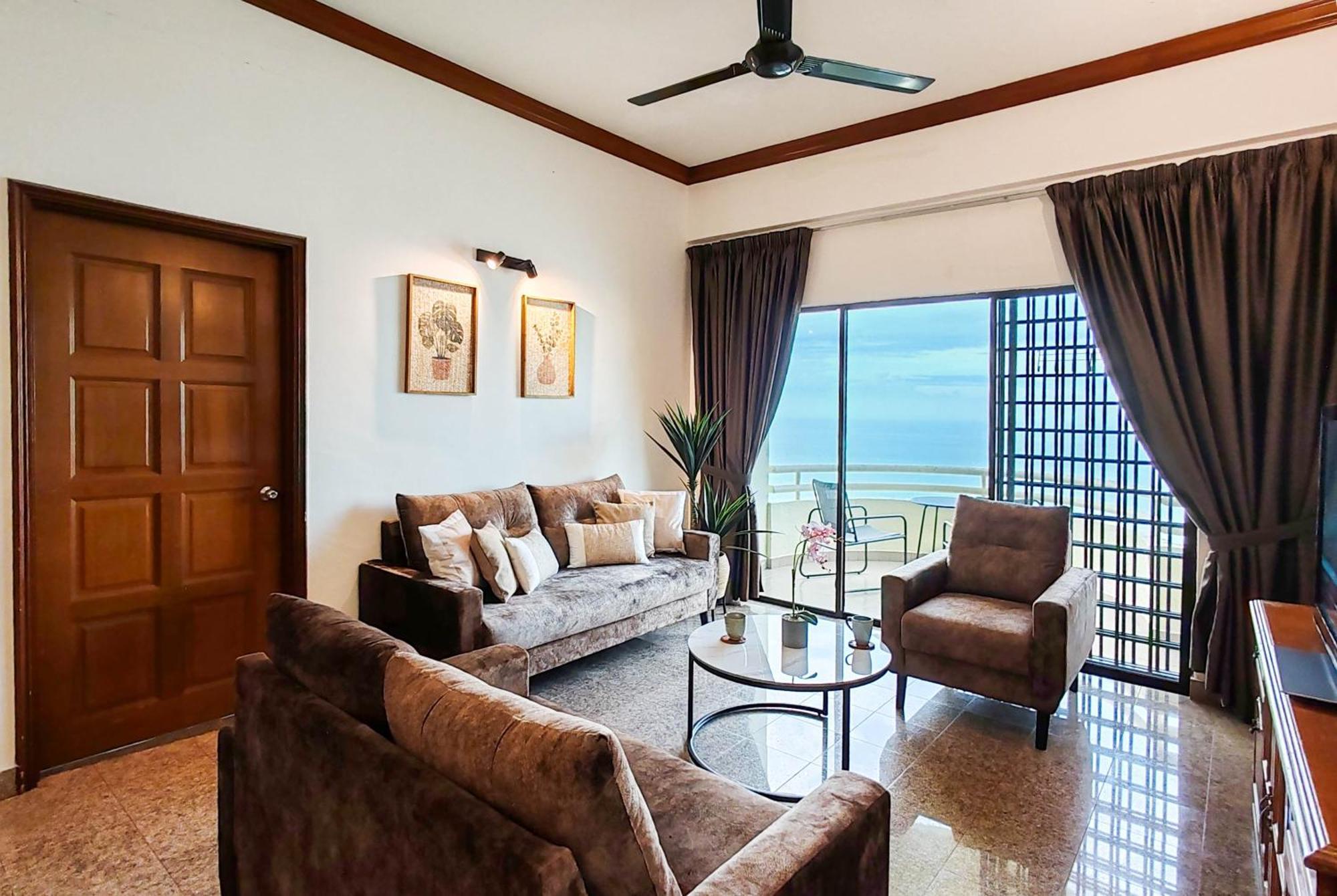 'Newly Refurbished' 'Sunny Seaview' At Regency With 2 Carpark By Shine Stay Port Dickson Buitenkant foto